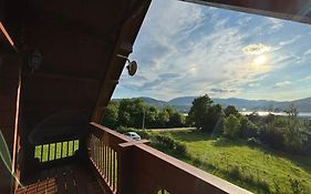 Domek nad jeziorem Rożnowskim - Gródek Nad Dunajcem